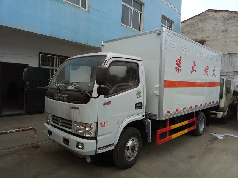多利卡4.1米(藍(lán)牌)氣體廂式車
