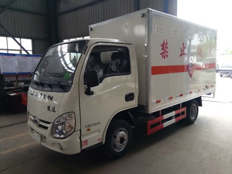 躍進(jìn)汽油3米3(藍(lán)牌)液體廂式車