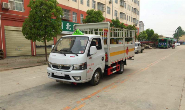 東風途逸3米2(藍牌)氣瓶車